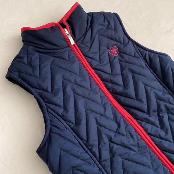 Ariat | Ashley Quilted Insulated Equestrian Riding Vest Navy Eclipse/Pink (S/8) - Picture 3 of 16